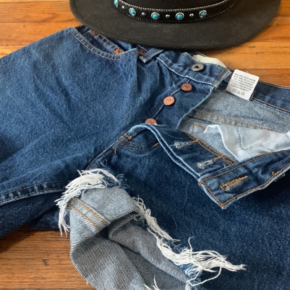 Vintage Gap Cut Off Denim Shorts - Picture 2 of 7